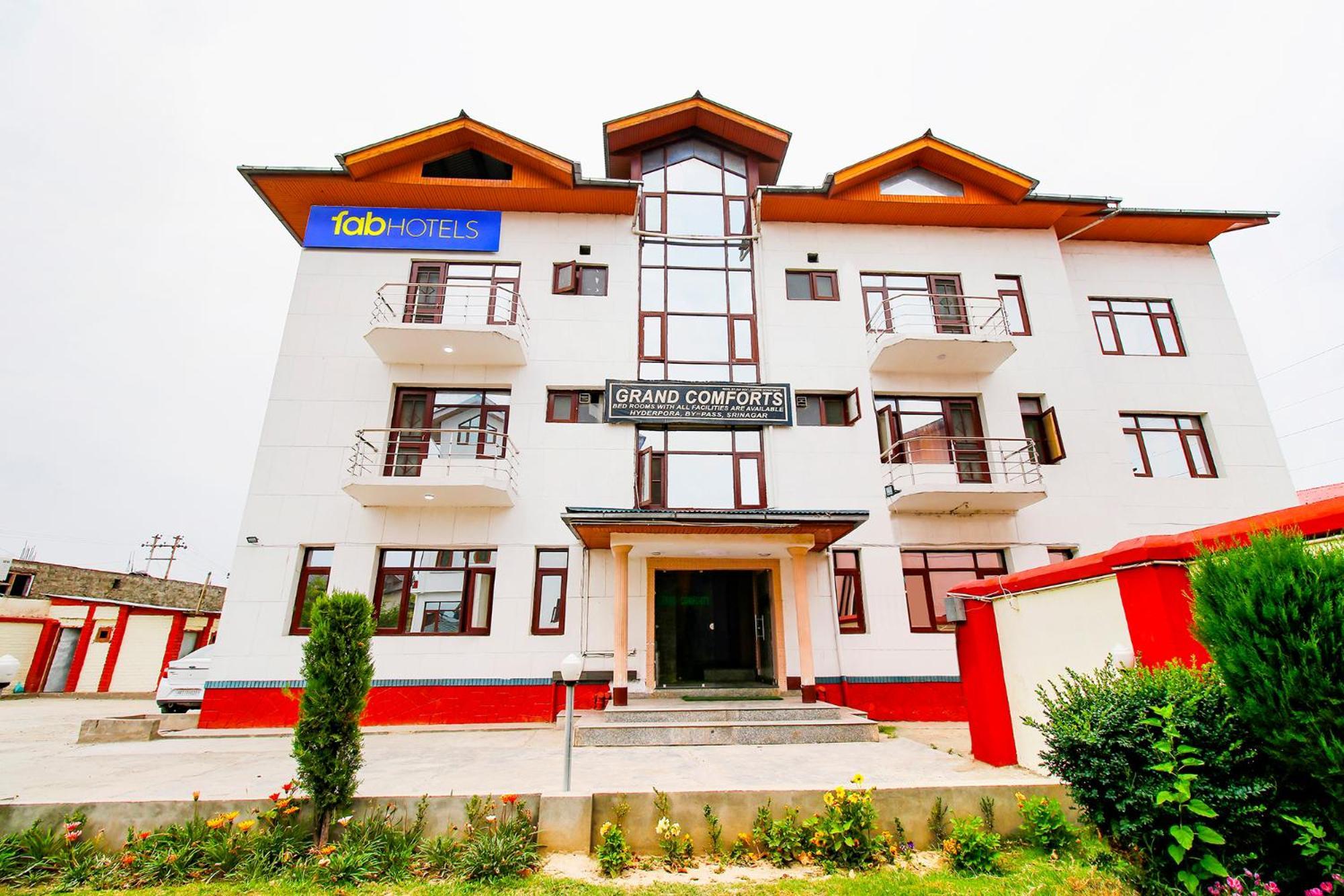 Fabhotel Grand Comforts Haidarpur ภายนอก รูปภาพ