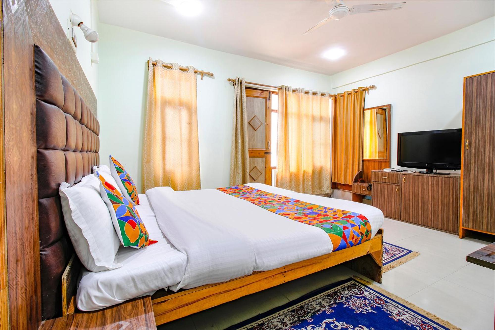 Fabhotel Grand Comforts Haidarpur ภายนอก รูปภาพ
