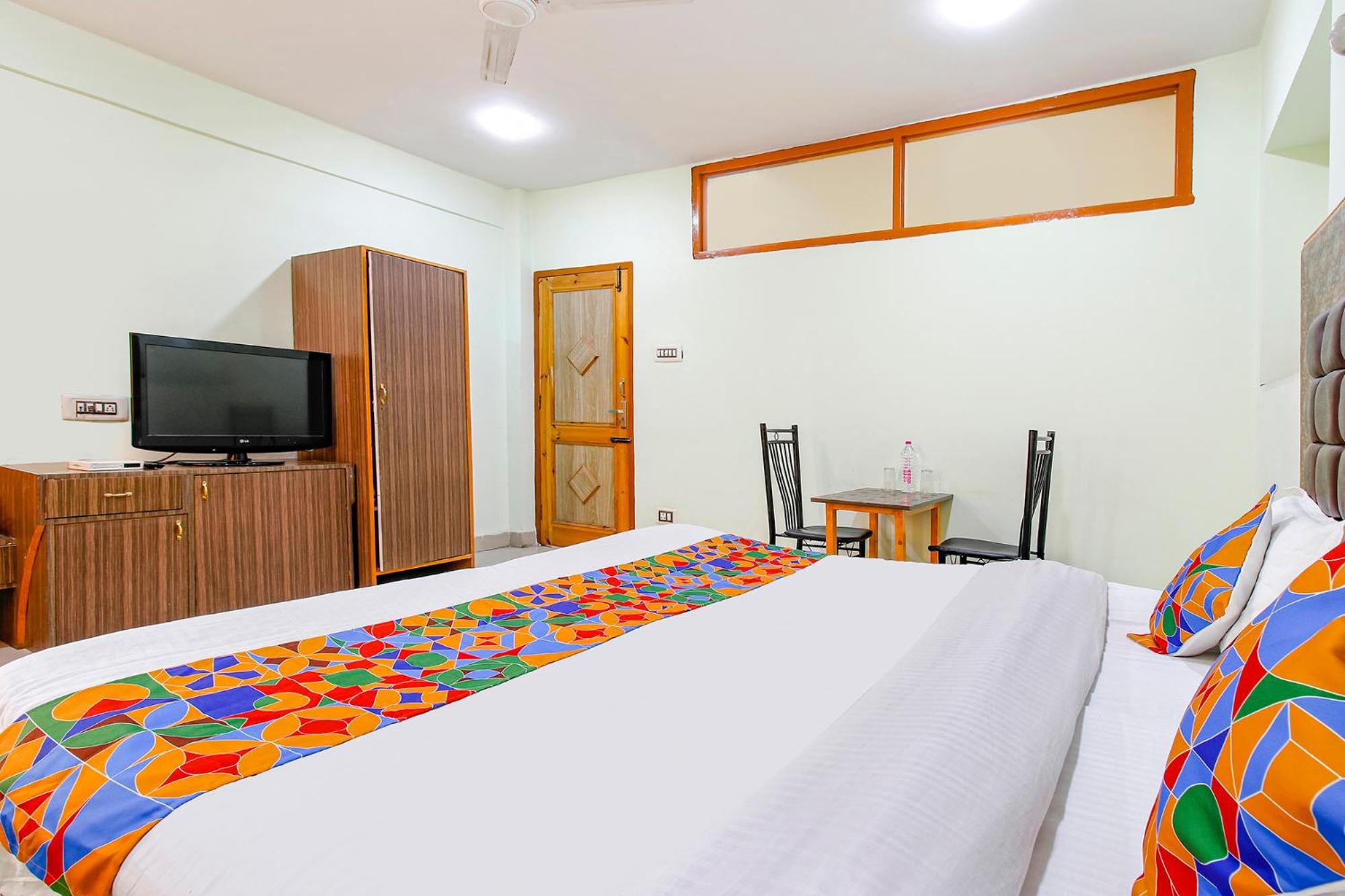 Fabhotel Grand Comforts Haidarpur ภายนอก รูปภาพ