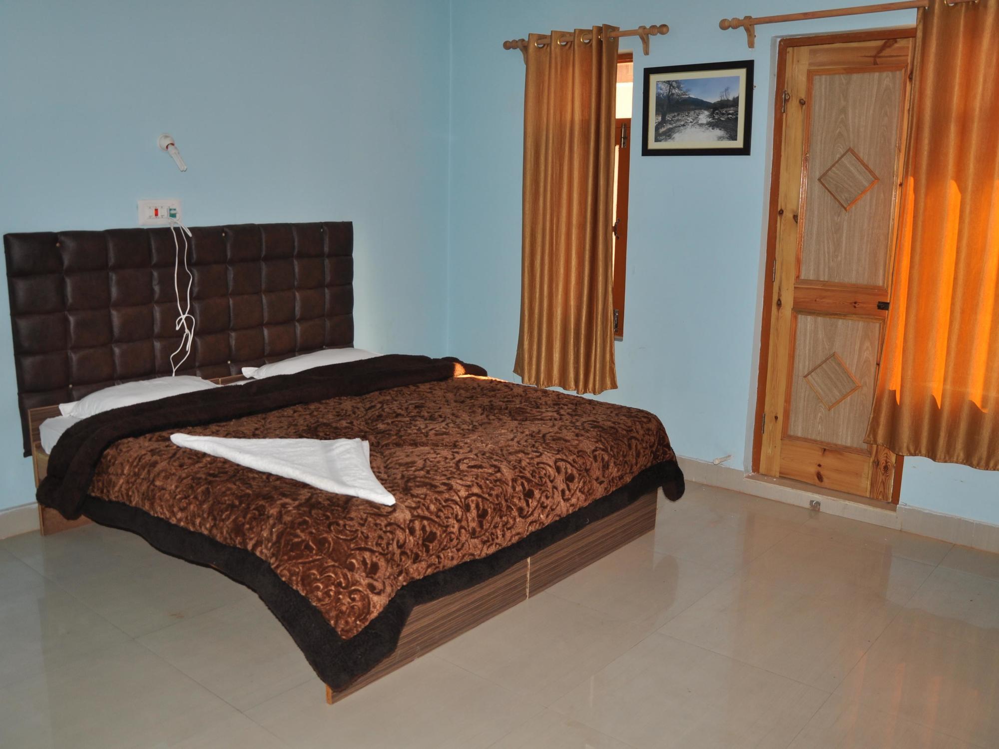 Fabhotel Grand Comforts Haidarpur ภายนอก รูปภาพ